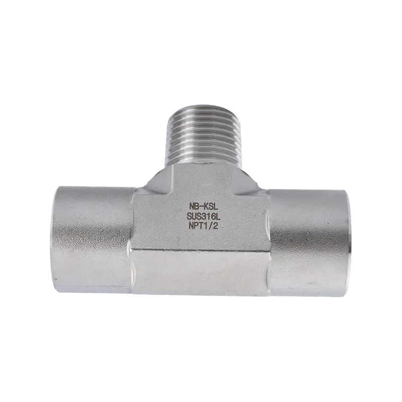Conector en T con rosca interna y externa