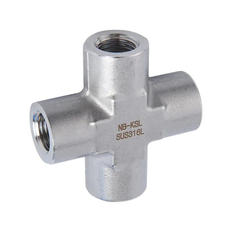 Conector de cuatro vías con rosca interna